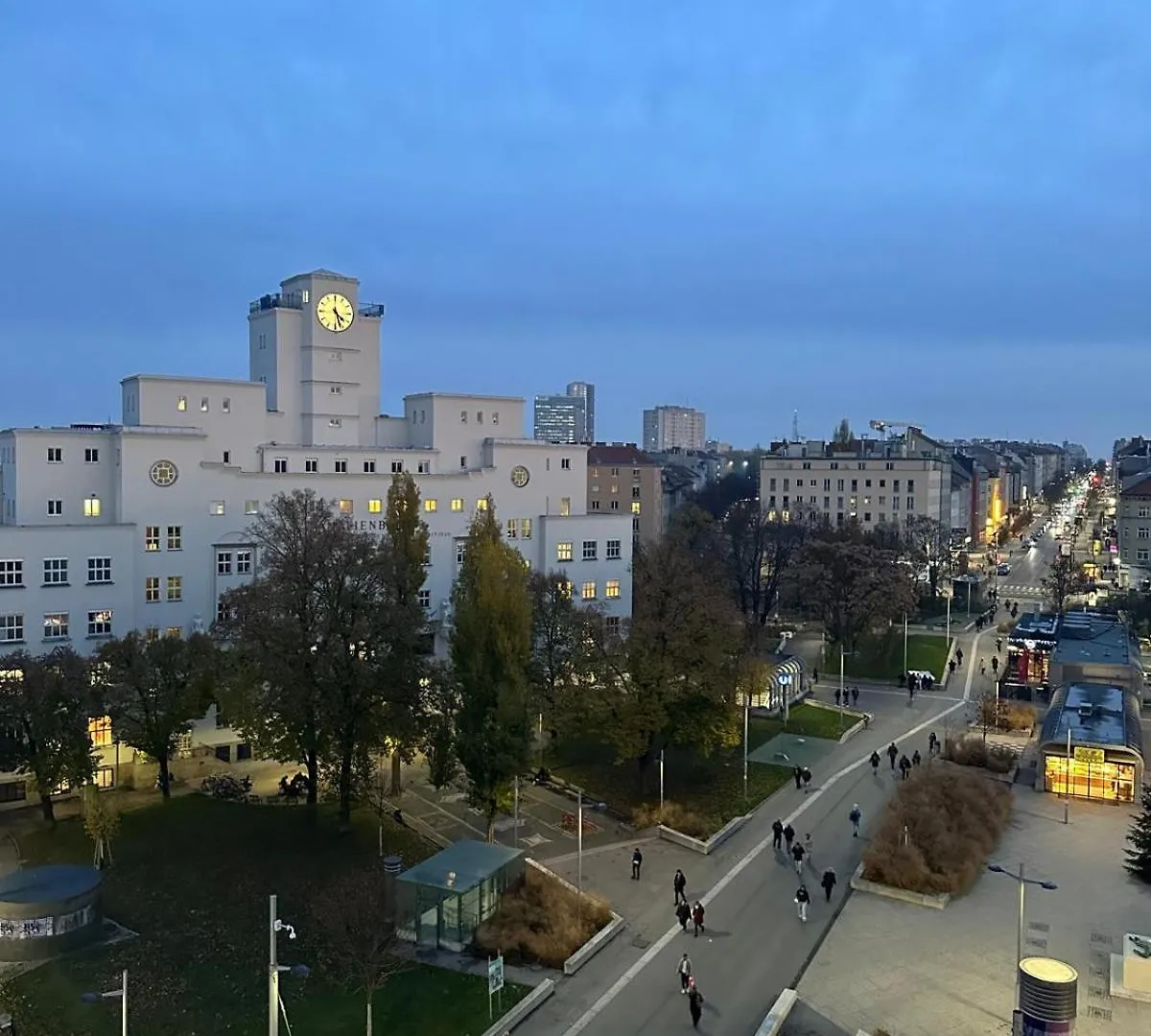 Apartment Rooftop Apartment, 10Min To City Center, Direct At Metro, Skyview Big Terrace! Vienna